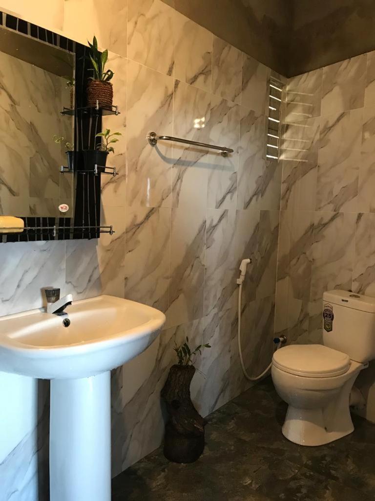 S V Homestay キャンディー エクステリア 写真