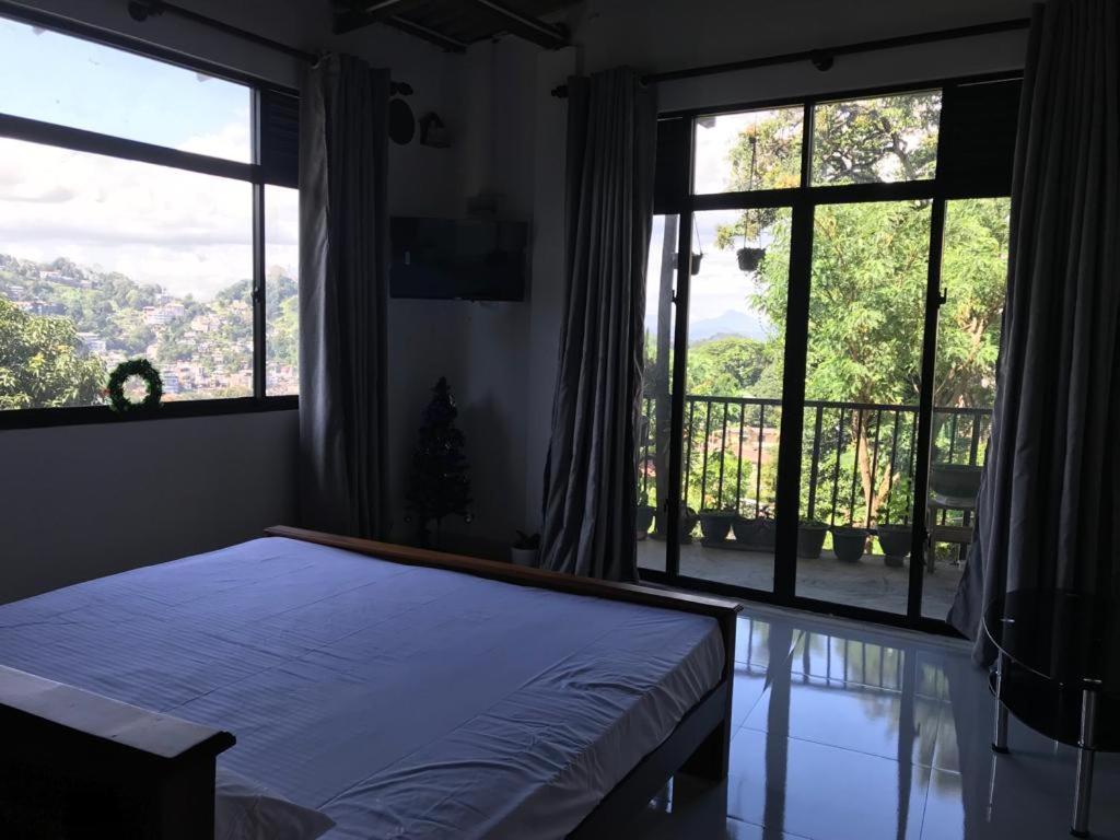 S V Homestay キャンディー エクステリア 写真